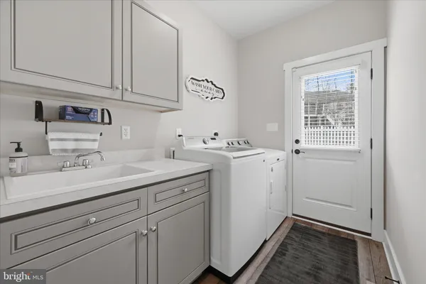 $724,900 | 504 Sleigh Drive, Cross Junction, VA 22625