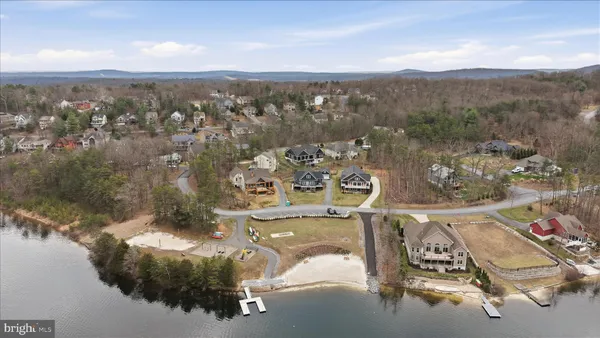 $724,900 | 504 Sleigh Drive, Cross Junction, VA 22625