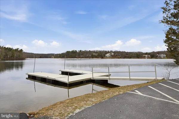 $724,900 | 504 Sleigh Drive, Cross Junction, VA 22625