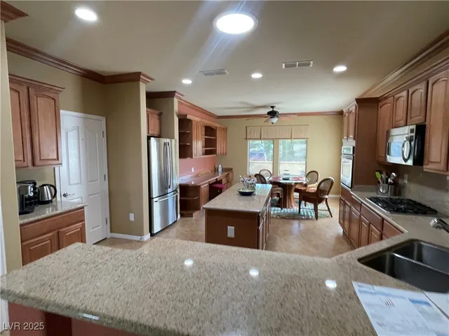 $2,420 | 2412 Ozark Plateau Drive, Henderson, NV 89044