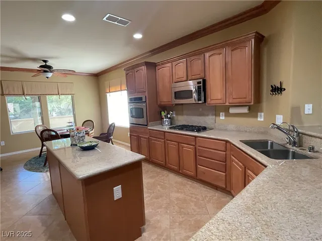 $2,420 | 2412 Ozark Plateau Drive, Henderson, NV 89044