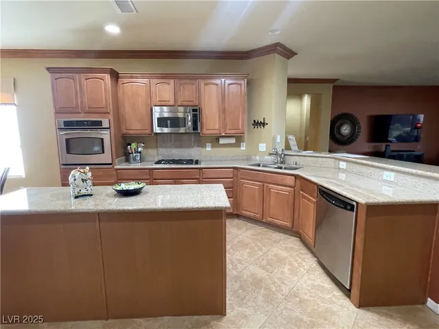 $2,420 | 2412 Ozark Plateau Drive, Henderson, NV 89044