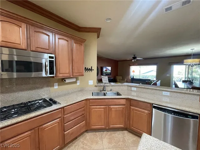 $2,420 | 2412 Ozark Plateau Drive, Henderson, NV 89044