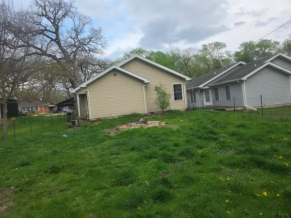 $199,900 | 1133 Justine Drive, Kankakee, IL 60901