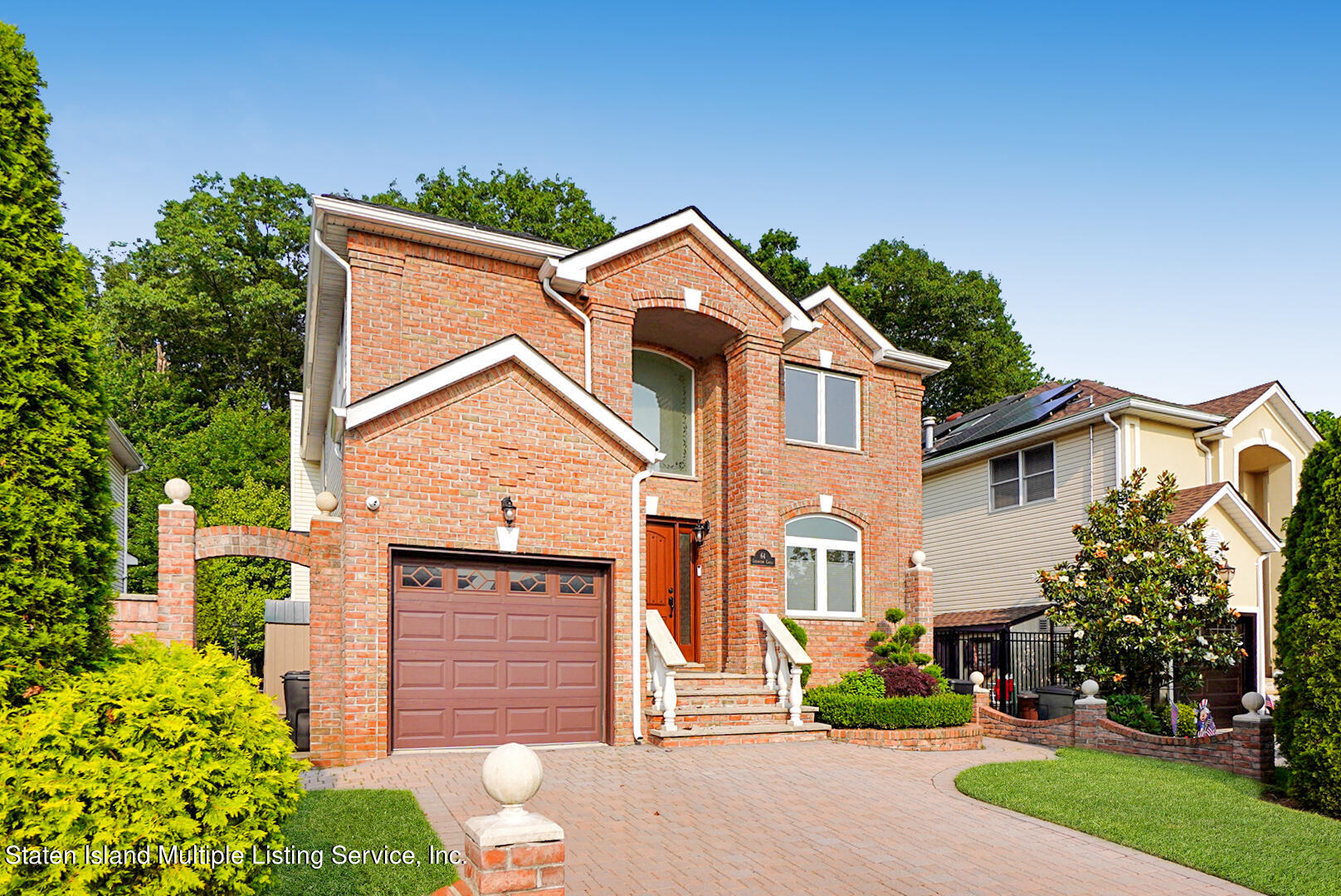 64 Covington Circle Staten Island, NY 10312 - Photo 2 of 40 Photo Nov 16 2022, 8 18 57 AM