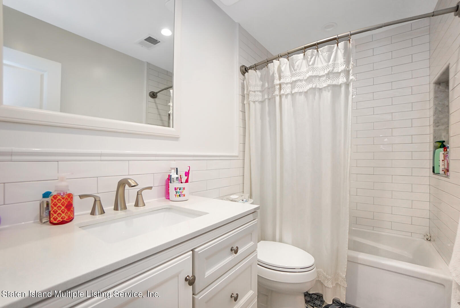 64 Covington Circle Staten Island, NY 10312 - Photo 33 of 40 Photo Nov 16 2022, 8 08 26 AM