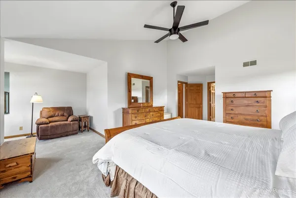 $639,900 | 1405 Elk Trail, Cary, IL 60013