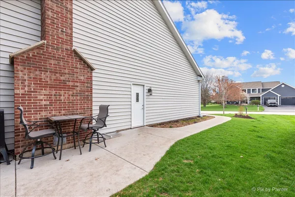 $639,900 | 1405 Elk Trail, Cary, IL 60013