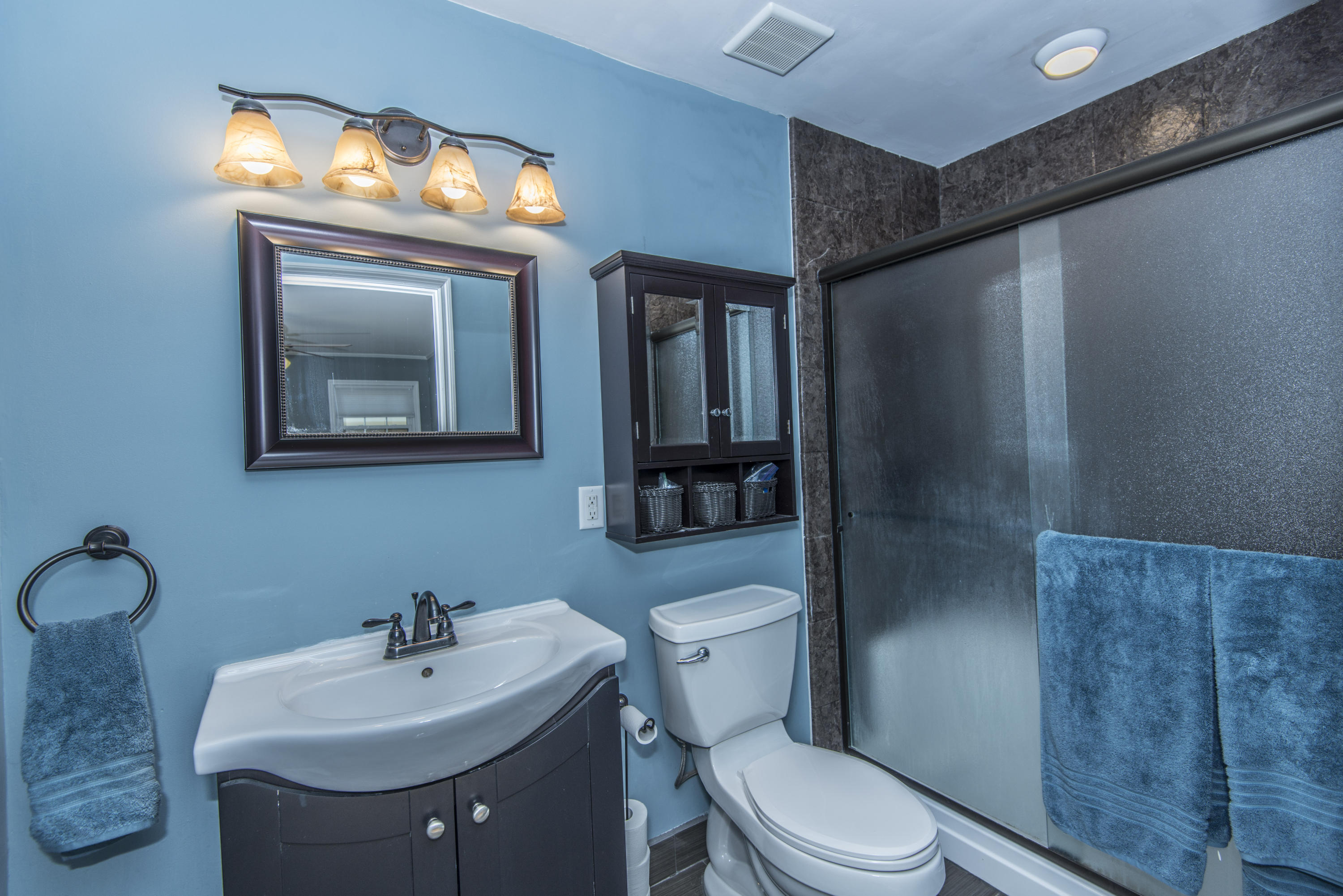 1234 Old Towne Road Charleston, SC 29407 - Photo 19 of 24 OLD TOWNE RD MASTER BATH