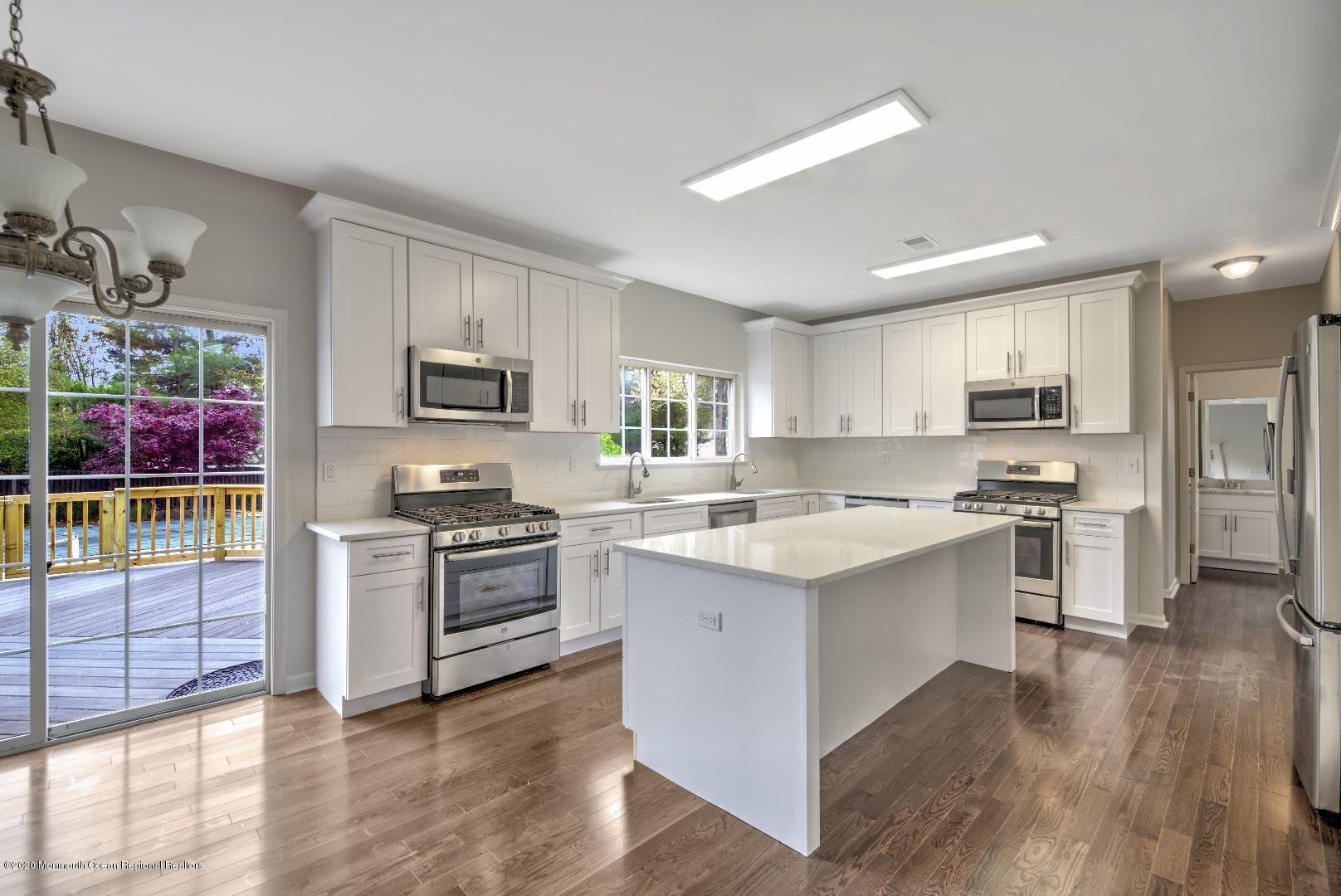 332 Meadowood Road Jackson, NJ 08527 - Photo 11 of 25 willner_15486_P11_100305