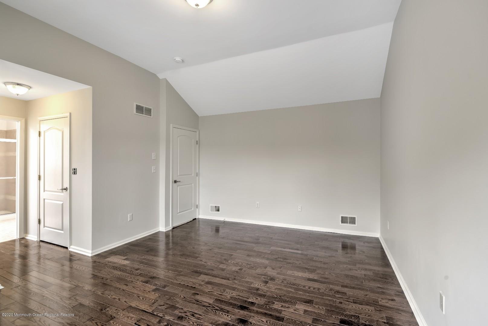 332 Meadowood Road Jackson, NJ 08527 - Photo 17 of 25 willner_15486_P17_100301