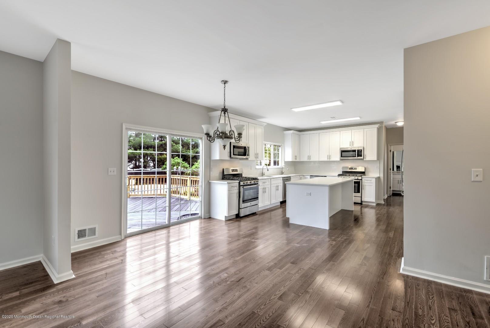 332 Meadowood Road Jackson, NJ 08527 - Photo 8 of 25 willner_15486_P08_100312