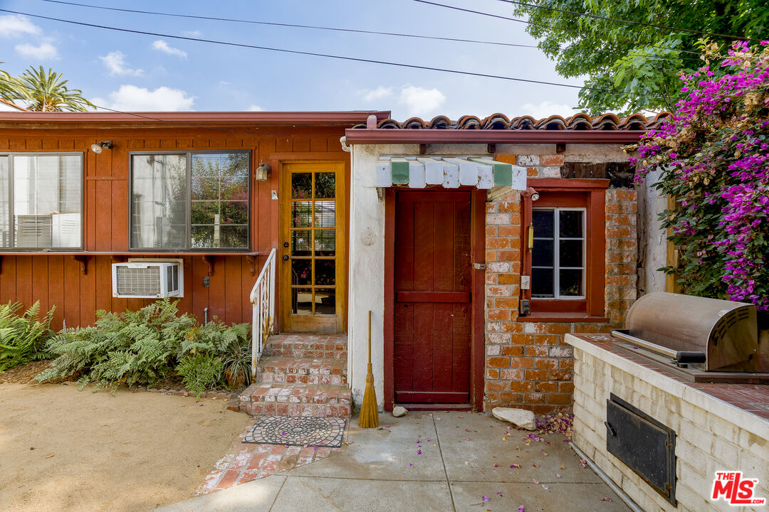 3840 Valleybrink Road Los Angeles, CA 90039 - Photo 30 of 32