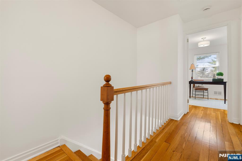 589 Beverly Road Teaneck, NJ 07666 - Photo 14 of 22