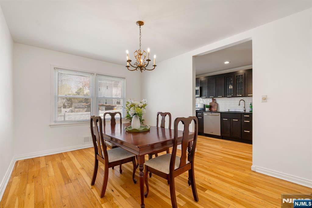 589 Beverly Road Teaneck, NJ 07666 - Photo 6 of 22