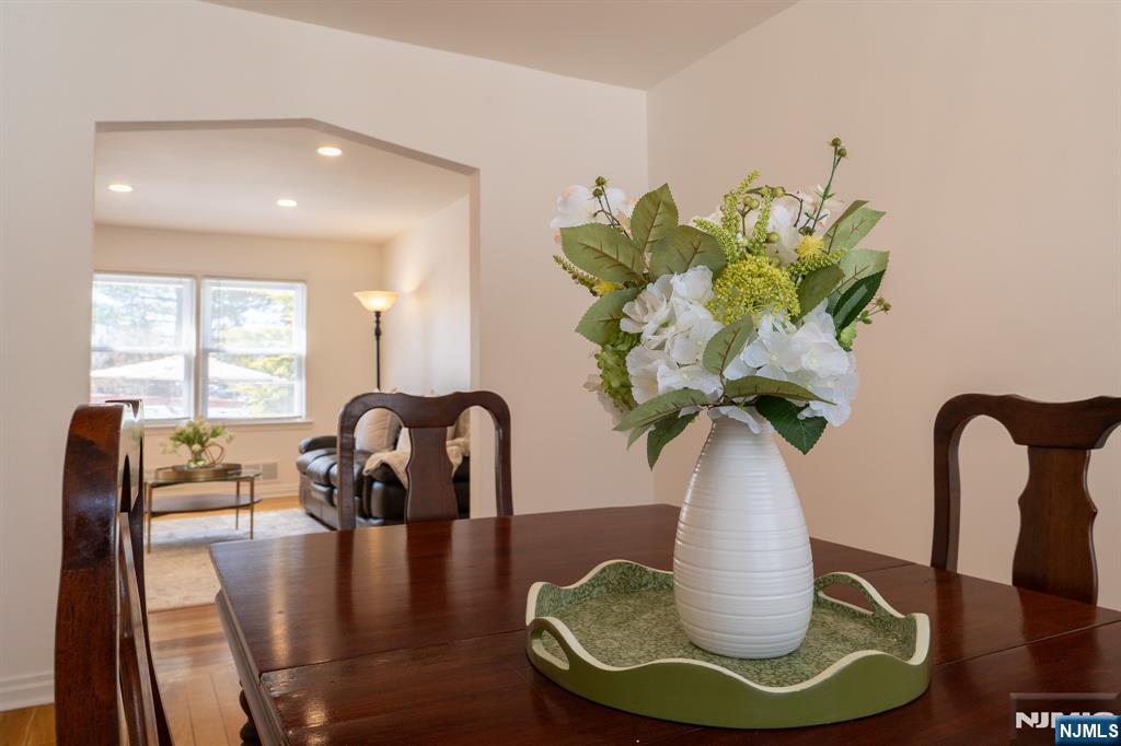 589 Beverly Road Teaneck, NJ 07666 - Photo 7 of 22