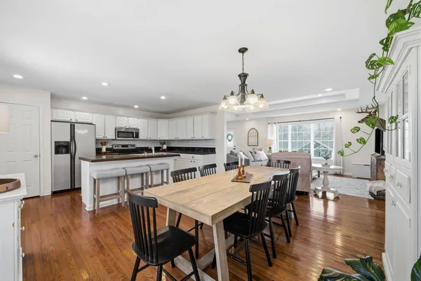 $265,000 | 69 Courtney Place, Cadiz, KY 42211