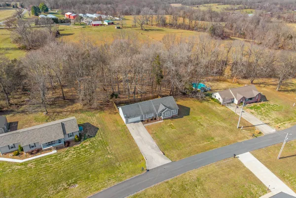 $265,000 | 69 Courtney Place, Cadiz, KY 42211