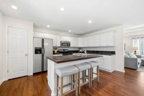 $265,000 | 69 Courtney Place, Cadiz, KY 42211