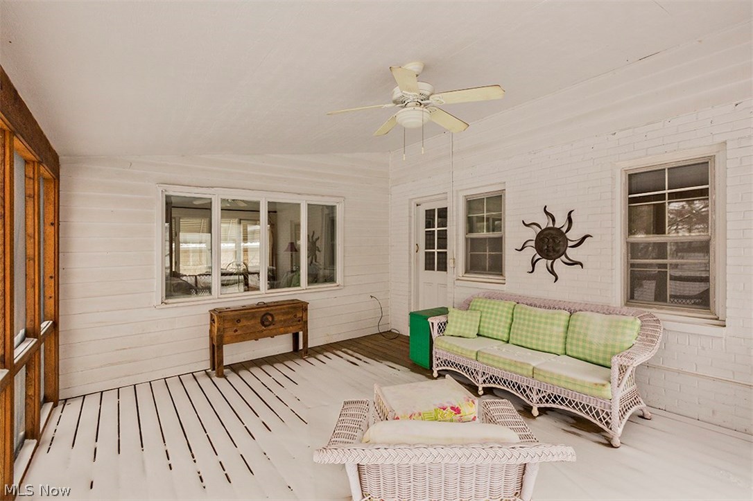 1655 Richmond Road Cleveland, OH 44124 - Photo 29 of 35