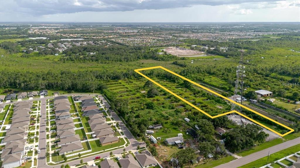 11105 Sumner Road Wimauma, FL 33598 - Photo 3 of 4 a view of a city