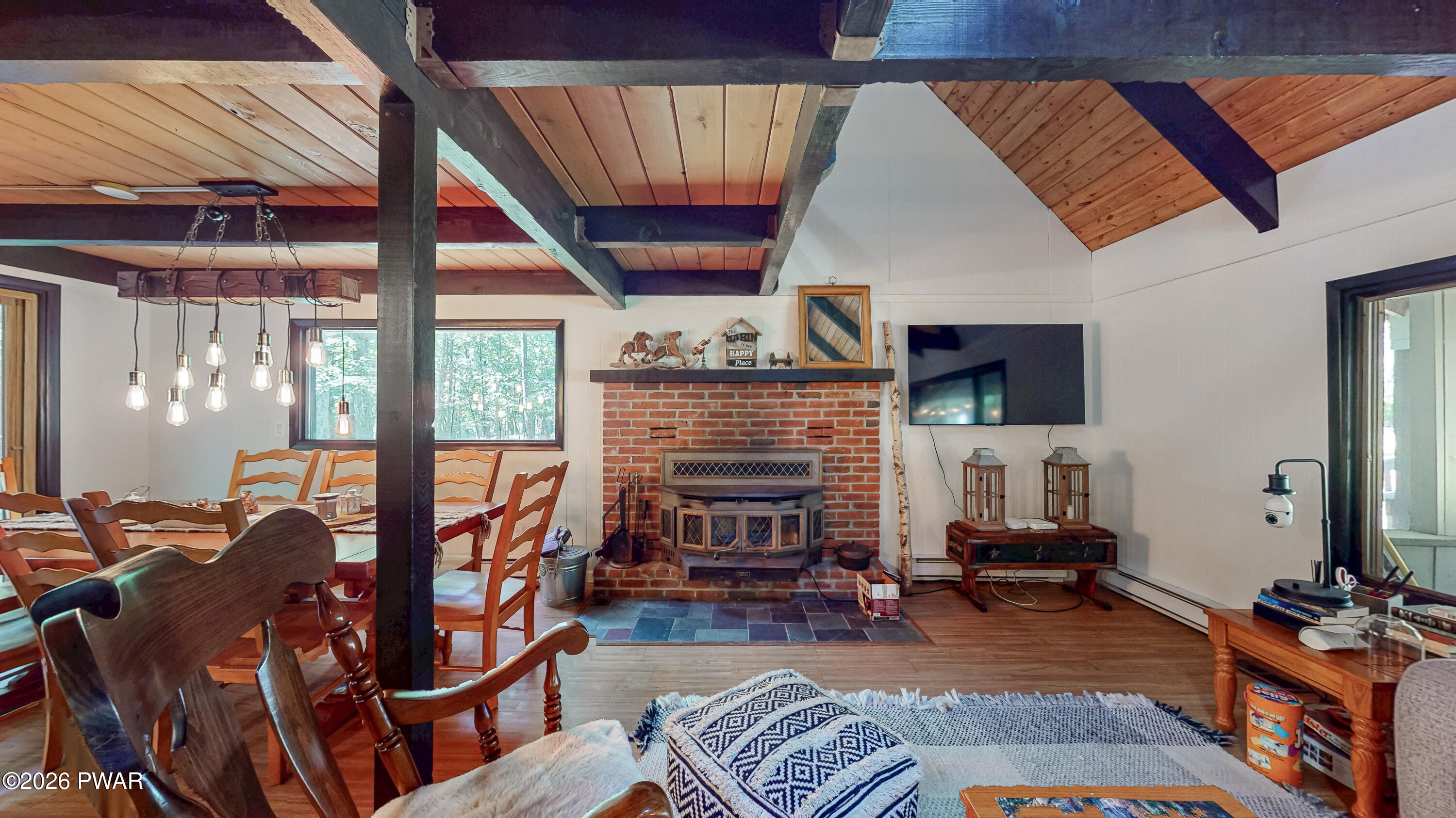 326 Gold Finch Road Bushkill, PA 18324 - Photo 8 of 37