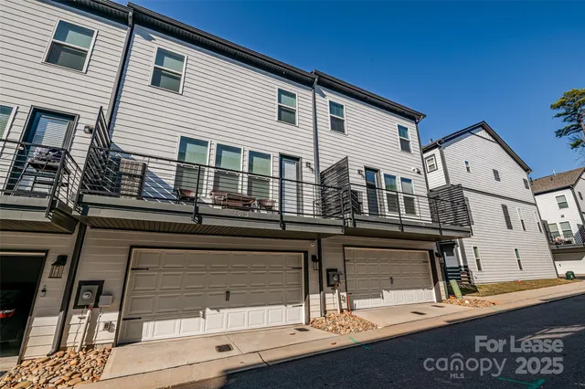$3,250 | 6027 Towering Oaks Drive, Charlotte, NC 28205