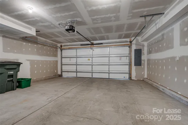 $3,250 | 6027 Towering Oaks Drive, Charlotte, NC 28205