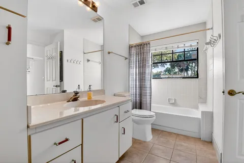 $119,000 | 8065 Aberdeen Drive, Unit 101, Boynton Beach, FL 33472