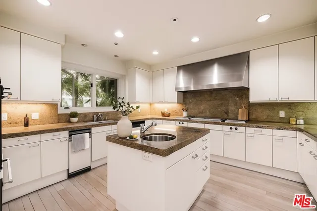 $31,500 | 1136 Calle Vista Drive, Beverly Hills, CA 90210