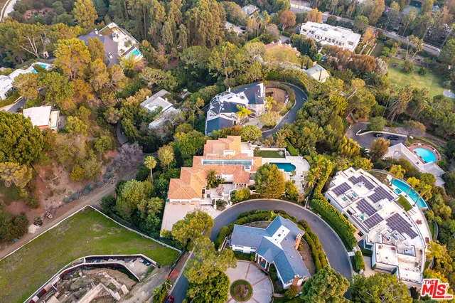 $31,500 | 1136 Calle Vista Drive, Beverly Hills, CA 90210