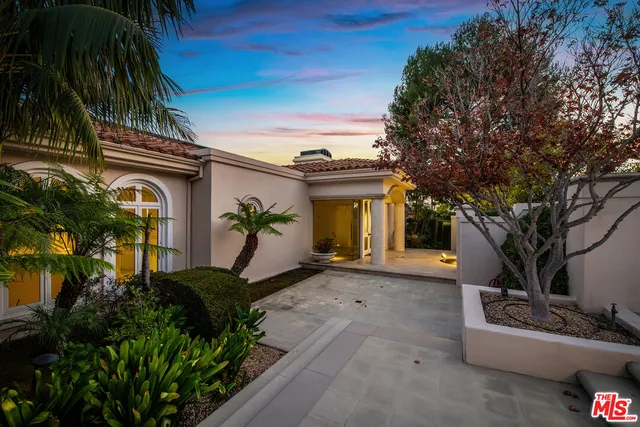 $31,500 | 1136 Calle Vista Drive, Beverly Hills, CA 90210