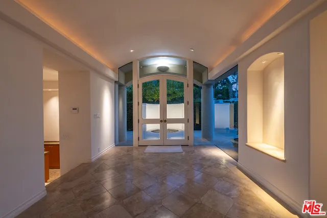 $31,500 | 1136 Calle Vista Drive, Beverly Hills, CA 90210