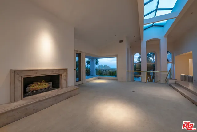 $31,500 | 1136 Calle Vista Drive, Beverly Hills, CA 90210