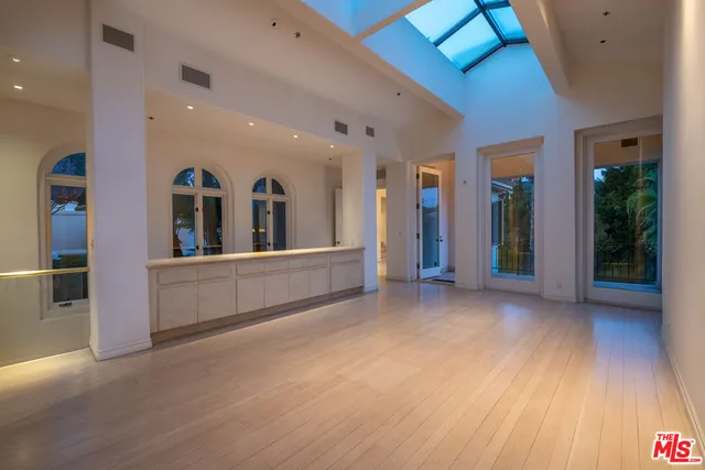 $31,500 | 1136 Calle Vista Drive, Beverly Hills, CA 90210