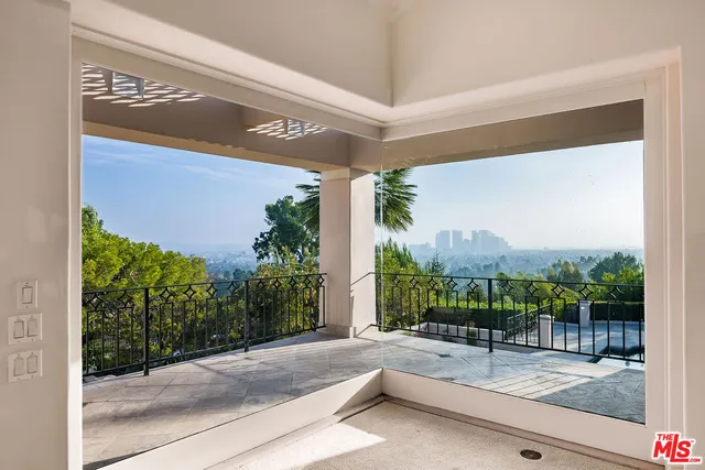 $31,500 | 1136 Calle Vista Drive, Beverly Hills, CA 90210
