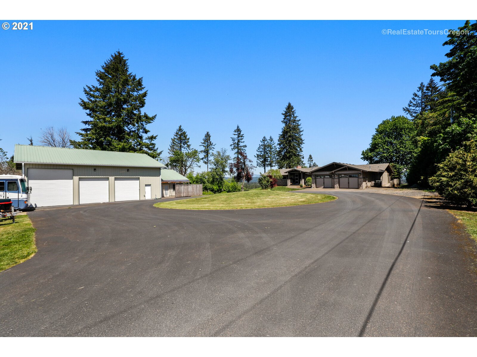 18534 South Springwater Road Estacada, OR 97023 - Photo 2 of 32