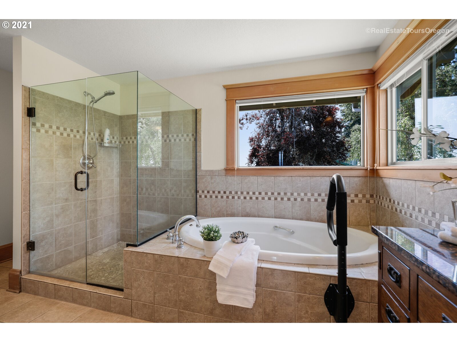 18534 South Springwater Road Estacada, OR 97023 - Photo 11 of 32
