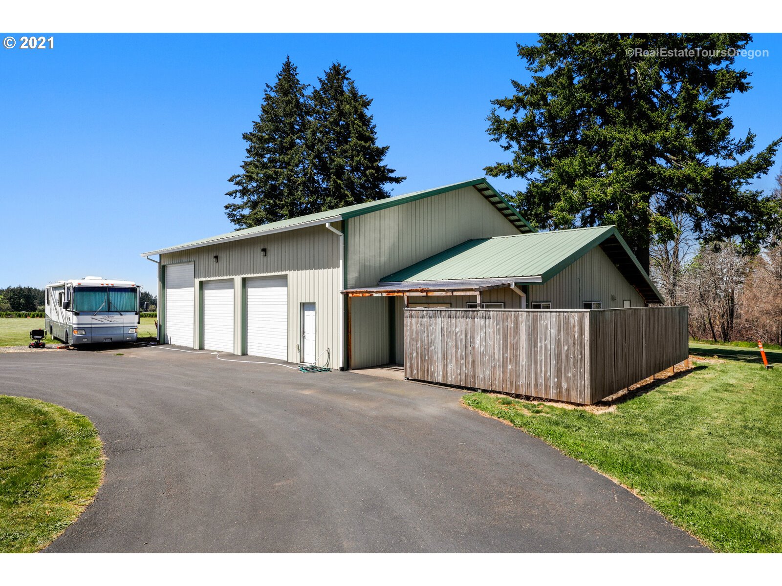 18534 South Springwater Road Estacada, OR 97023 - Photo 24 of 32