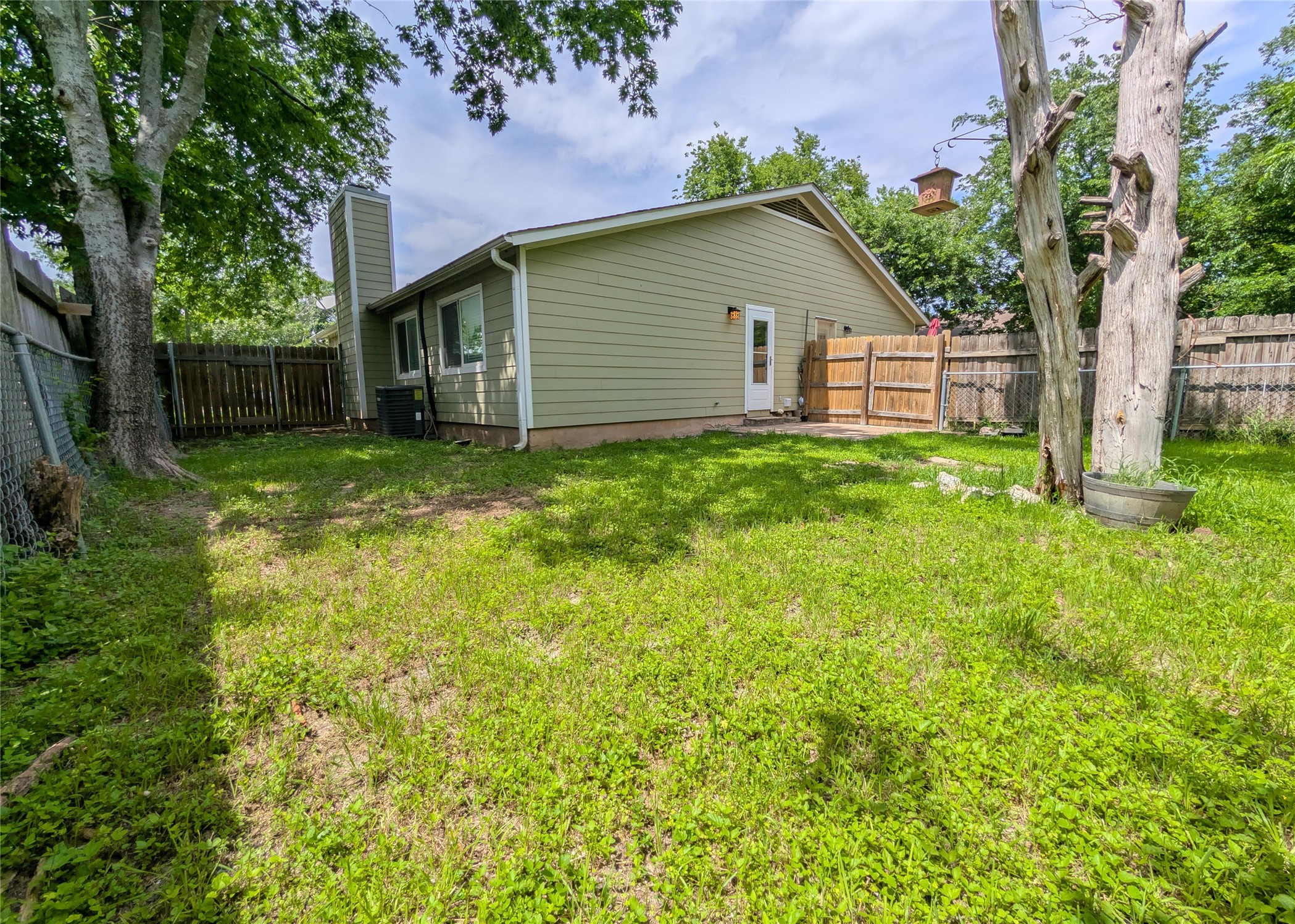 12601 Turtle Rock Road, Unit B Austin, TX 78729 - Photo 17 of 20 Backyard