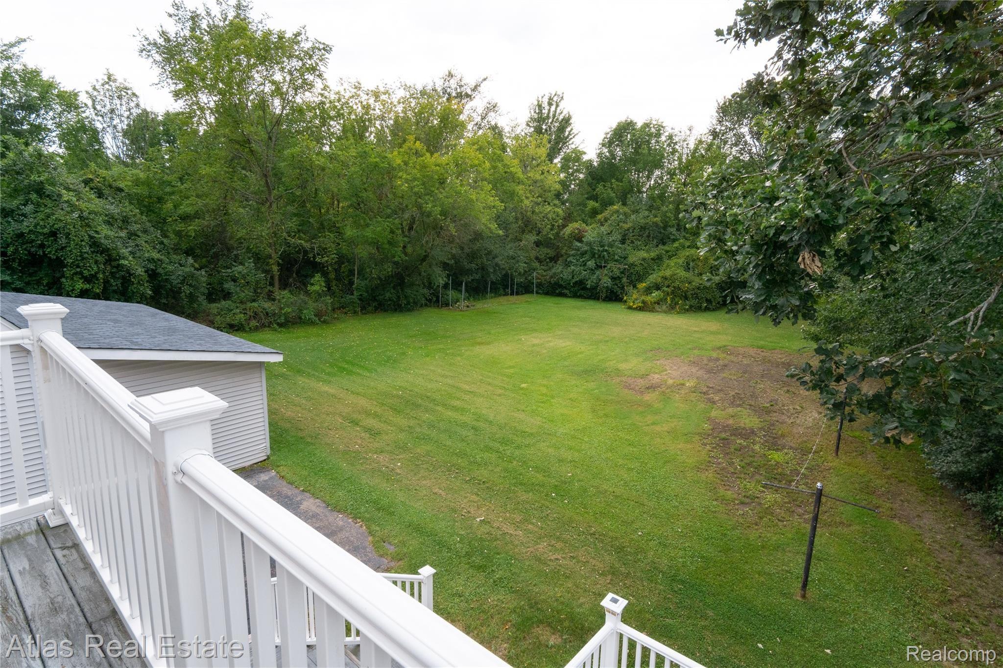 7414 Embury Road Grand Blanc, MI 48439 - Photo 8 of 42 Exteriors (10 of 13).jpg