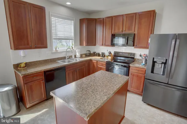 $399,900 | 6816 Pennington Drive, Fayetteville, PA 17222