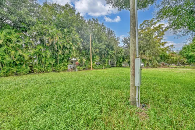 $130,000 | 585 Avenue D, Moore Haven, FL 33471