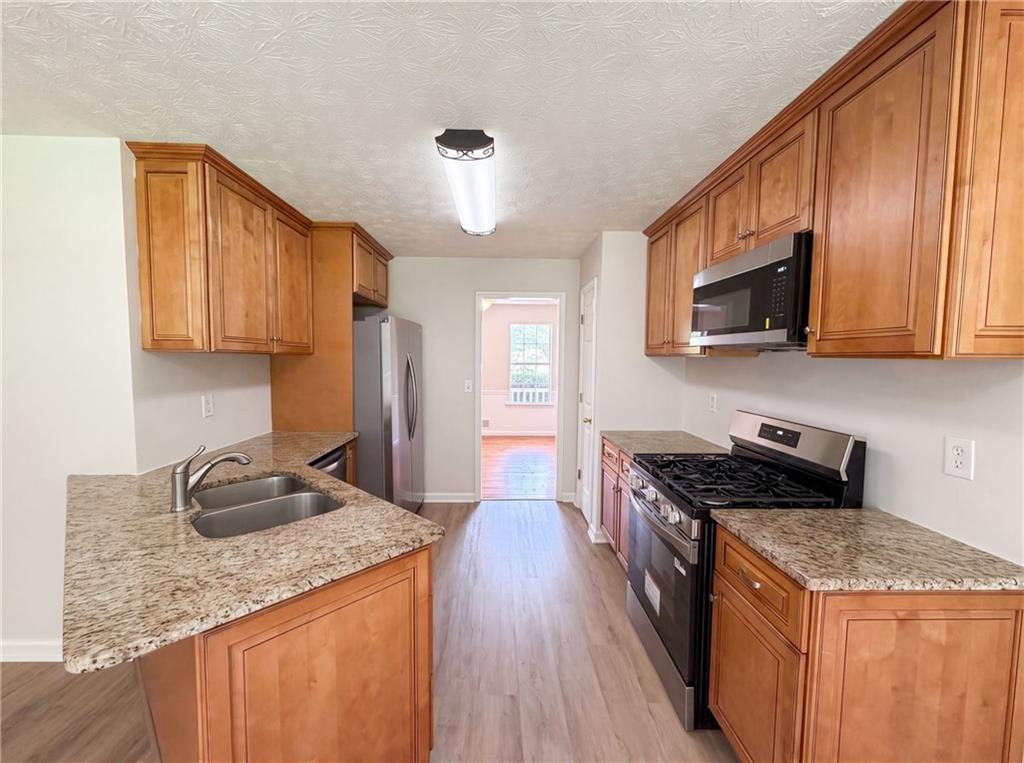 2684 High Point Court Loganville, GA 30052 - Photo 7 of 26