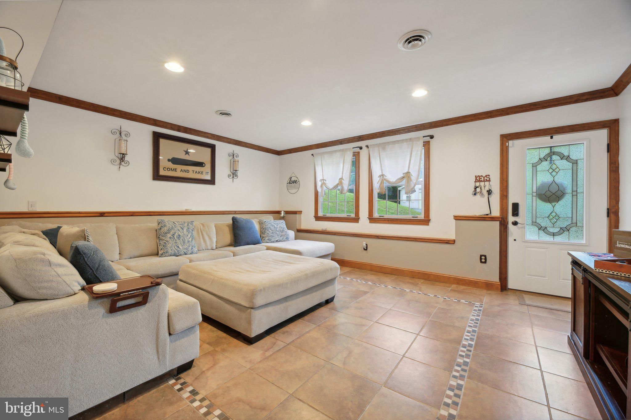 5248 Wentz Road Manchester, MD 21102 - Photo 5 of 52