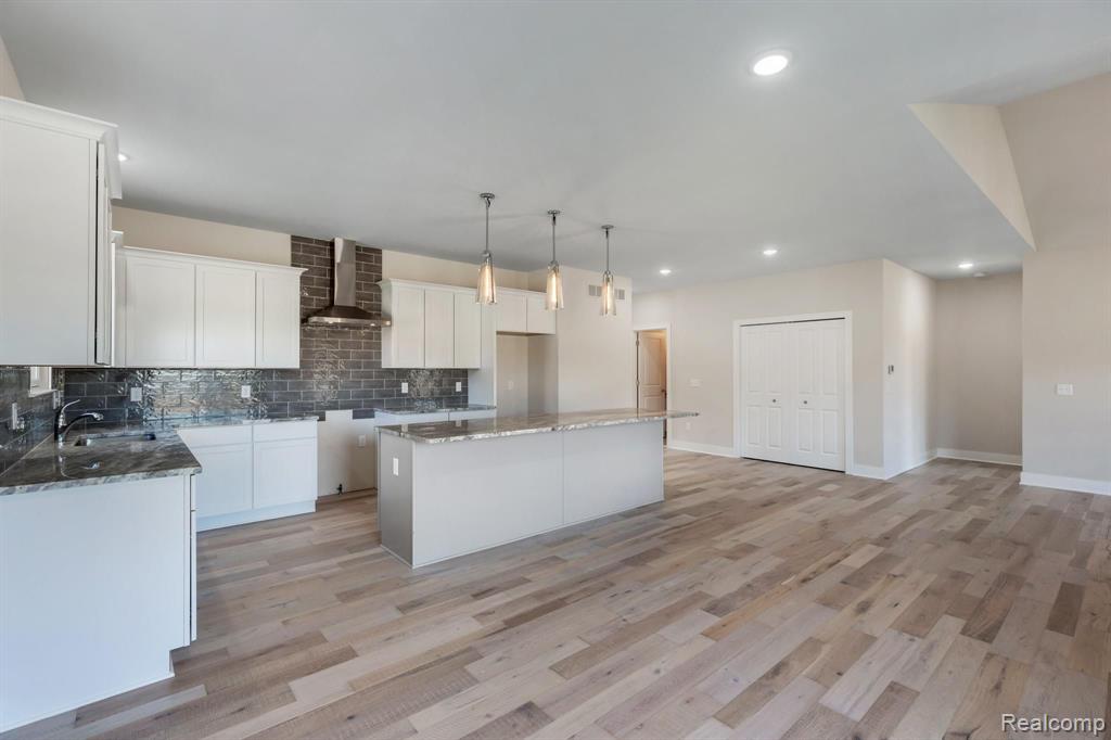 877 Ridge Canton Mi 48188 Canton, MI 48188 - Photo 8 of 20