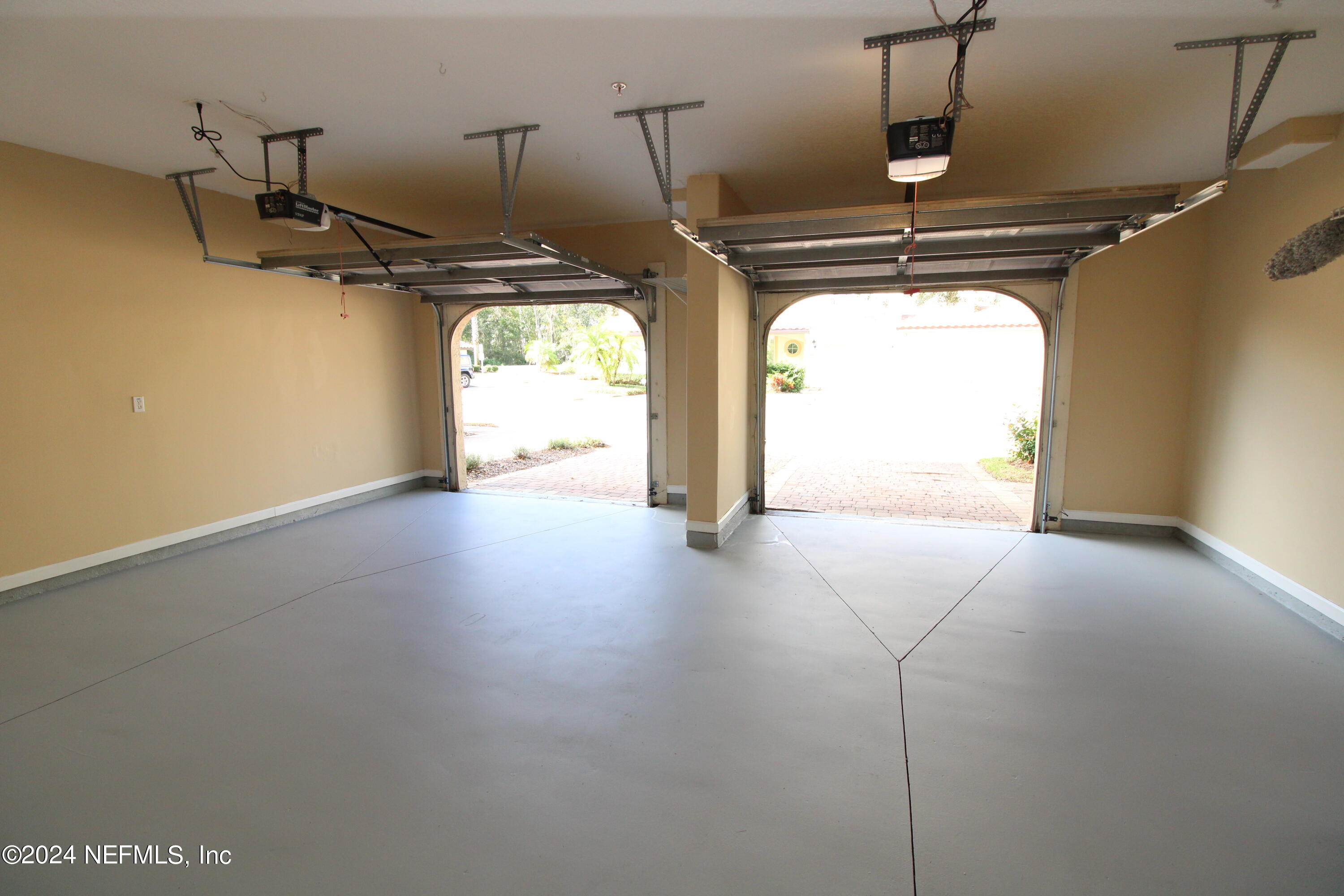 28 Grand Ravine Drive St. Augustine, FL 32086 - Photo 47 of 55 a view of a garage with a window