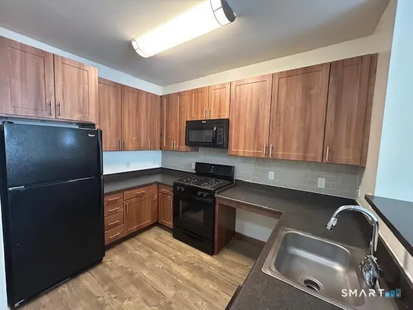 $2,888 | 10 Norden Place, Unit 164, Norwalk, CT 06855