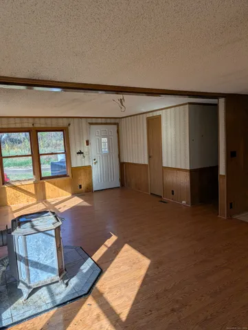 $189,000 | 1452 North Road, Killingly, CT 06241