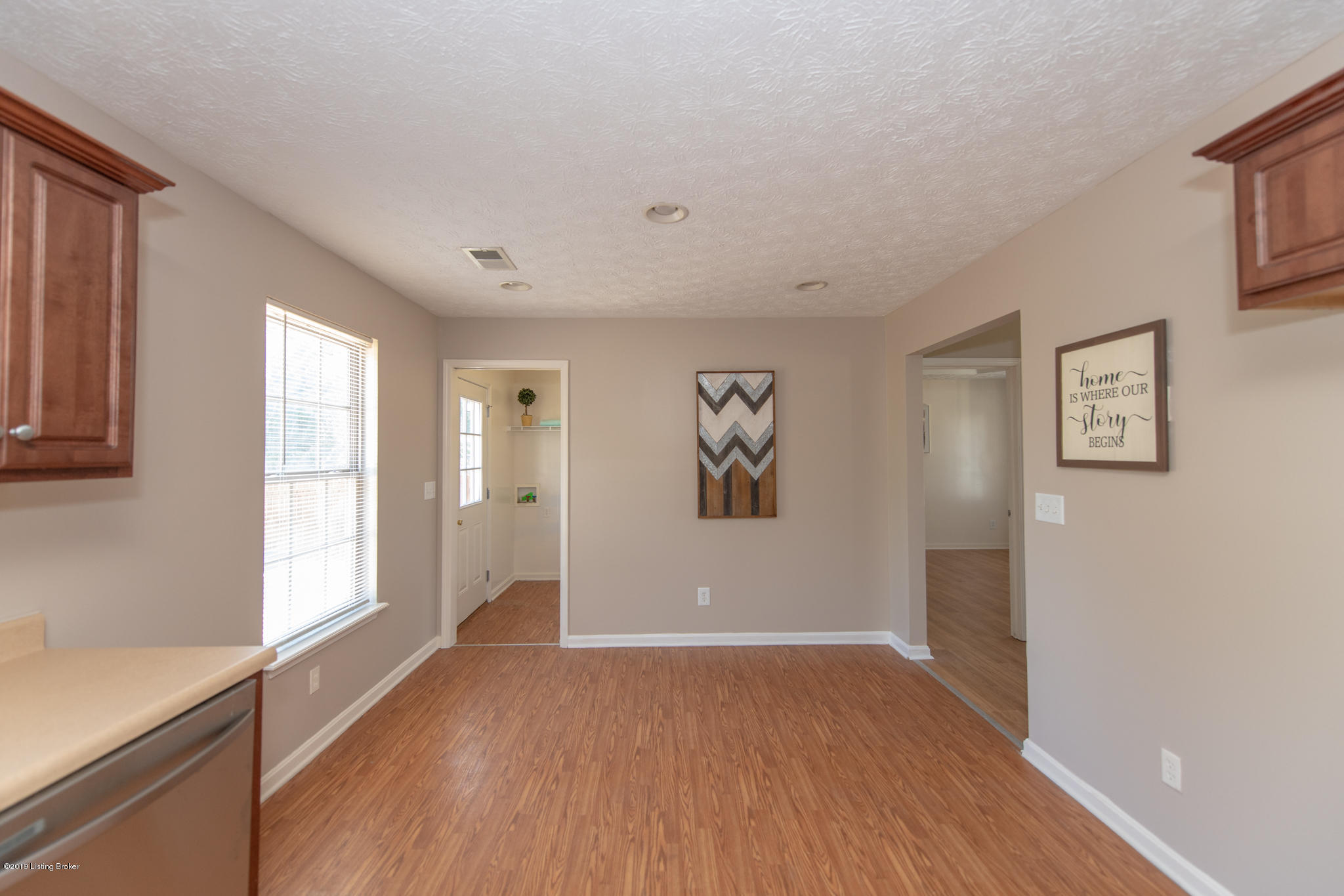 292 Madison Rae Boulevard Shepherdsville, KY 40165 - Photo 9 of 29 8D207F61-F42B-406C-B203-1B075541C601